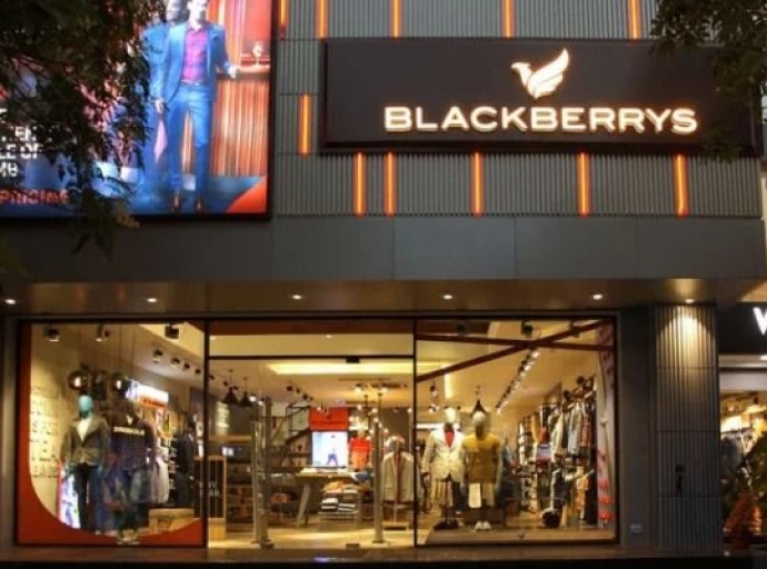 Blackberrys eyes emerging cities with 70 new stores launches across India