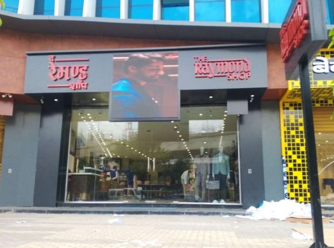 Raymond strengthens premium fashion presence with new Mumbai outlet
