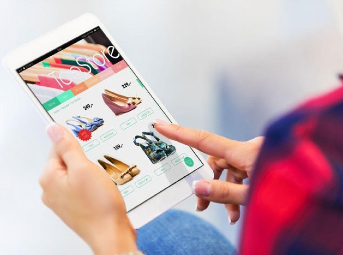 Online apparel orders increase by 14% in June: Unicommerce