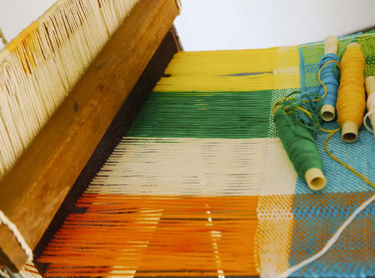 GeM Portal has 28,300 craftsmen and 1,49,422 weavers registered (India)