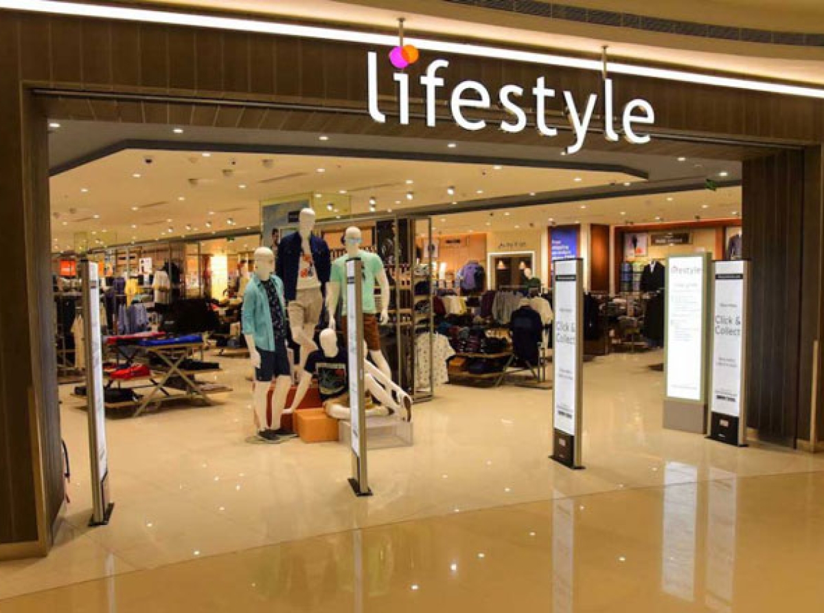 The income of the fashion store Lifestyle has dropped by 37%