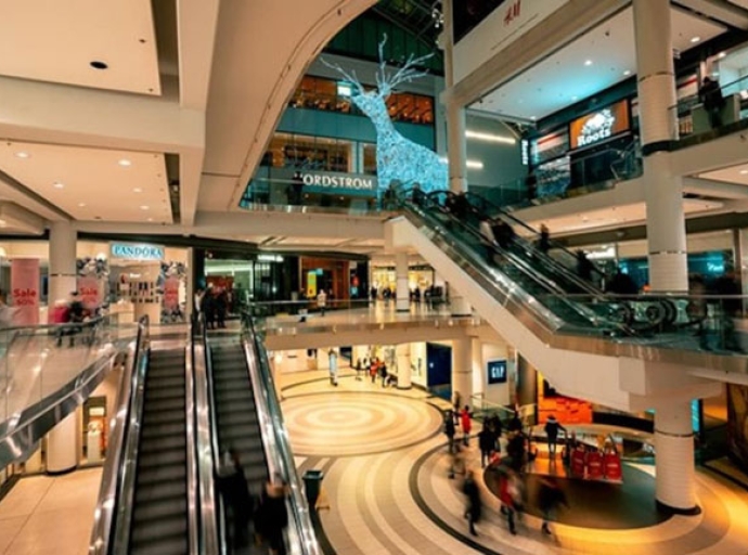 CRISIL: Mall operators’ revenues to rise as COVID-19 restrictions ease