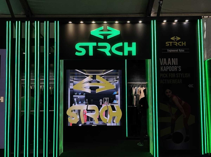 Strch launches new sub brand, Grafe Strch at Tata Mumbai Marathon Expo