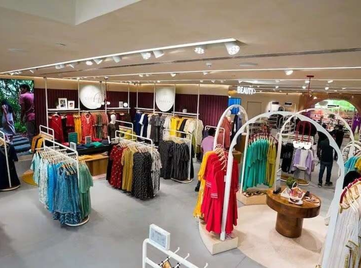 Fashion World by Reliance Retail to expand high-street store concept ...