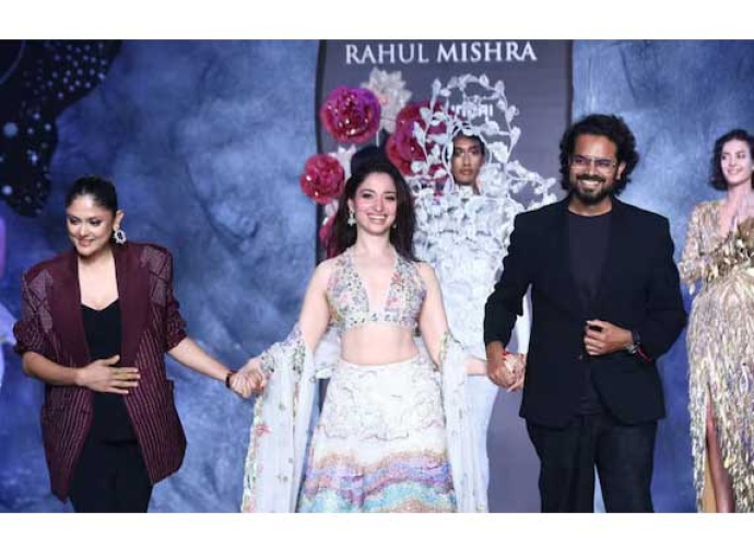 Rahul Mishra showcases ‘Becoming Love’ at India Couture Week 2025 in Delhi